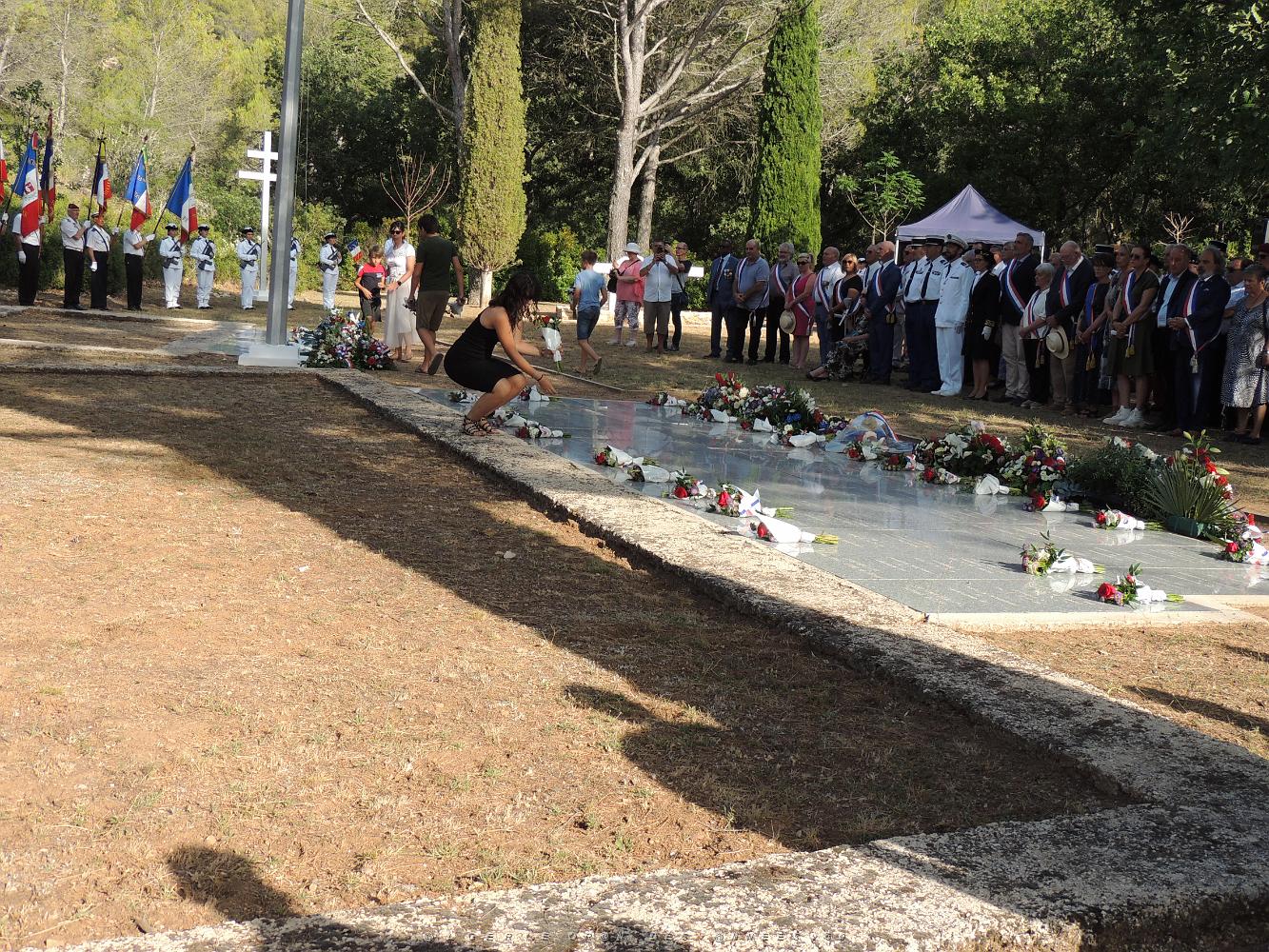 2023 07 18 SIGNES - HOMMAGE AUX 38 RESISTANTS FUSILLES EN 1944 (101).JPG -           